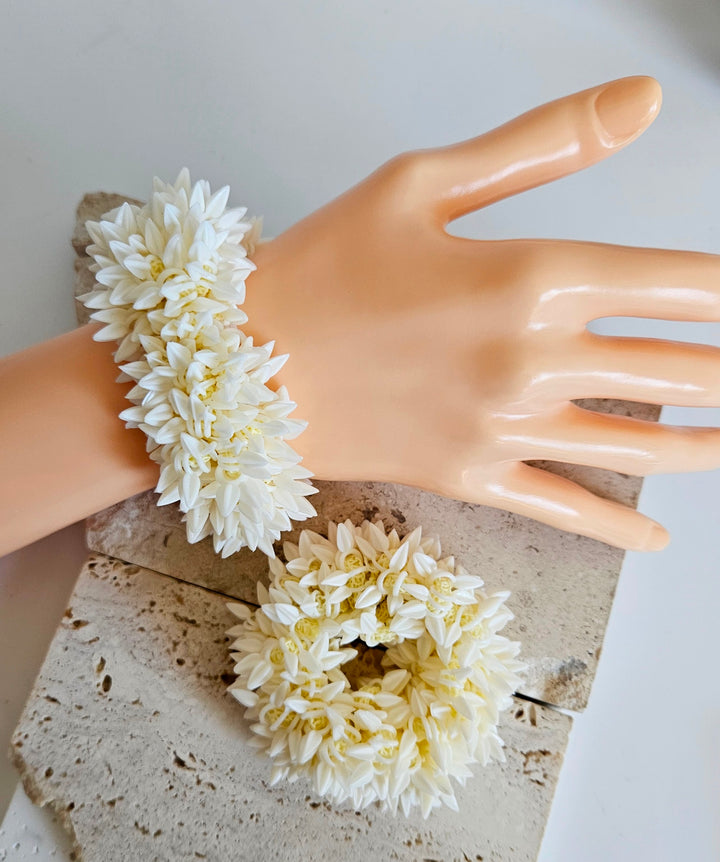 Jasmine Flowers Hair Scrunchie/Gajra