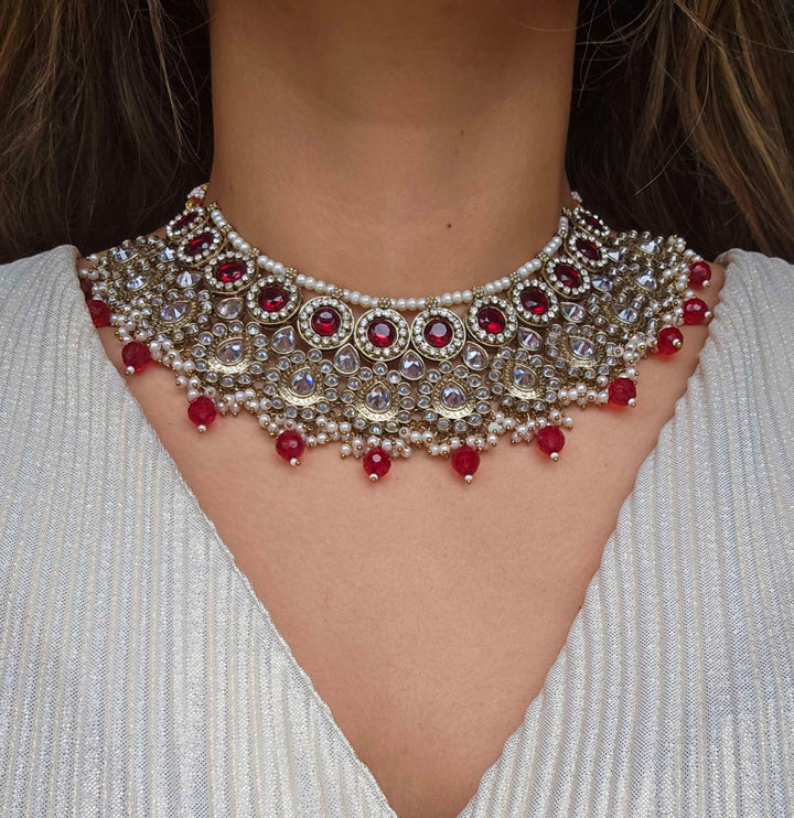 Aparna Necklace Set
