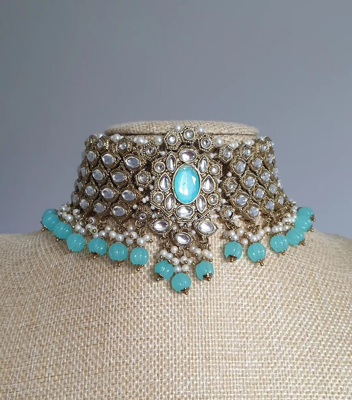 Gabi Kundan Necklace Set