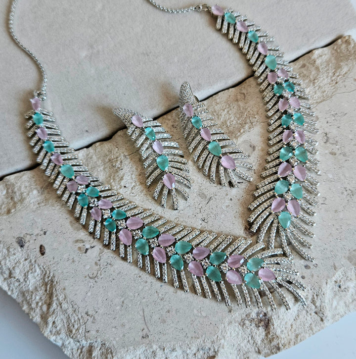 Lilu Necklace Set