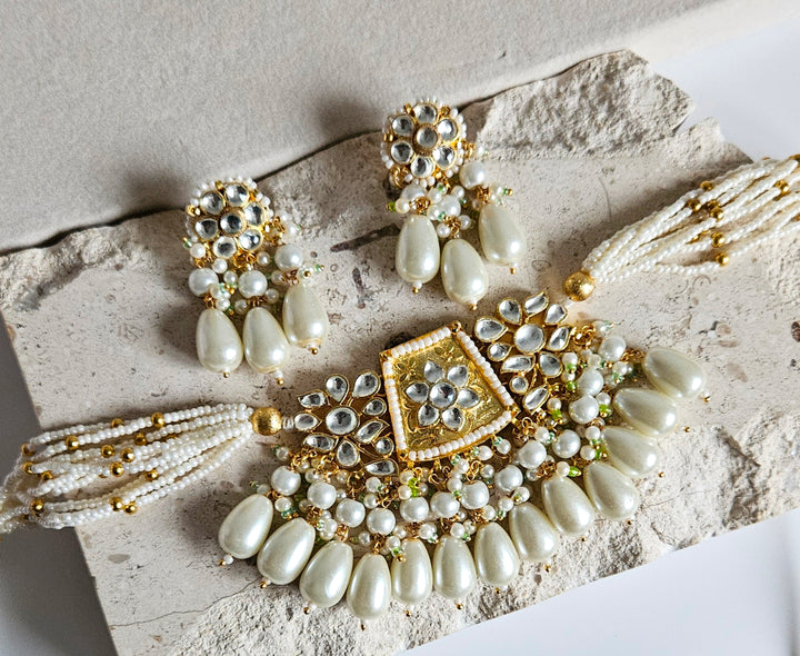 Paris Pachi Kundan Choker Set
