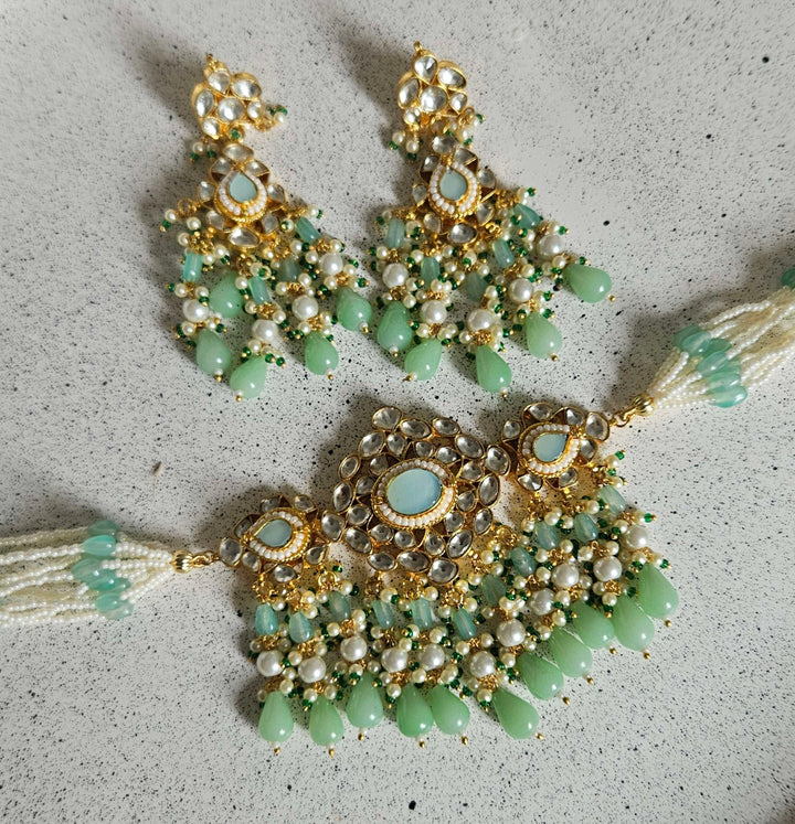 Babita Pachi Kundan Choker/Necklace set