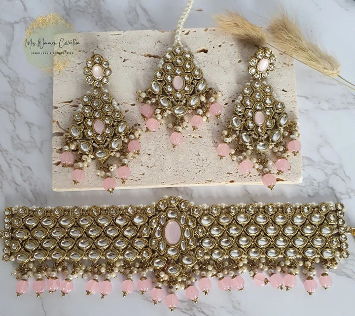 Gabi Kundan Necklace Set