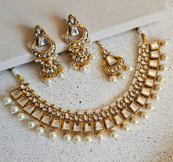 Sonal Necklace Set