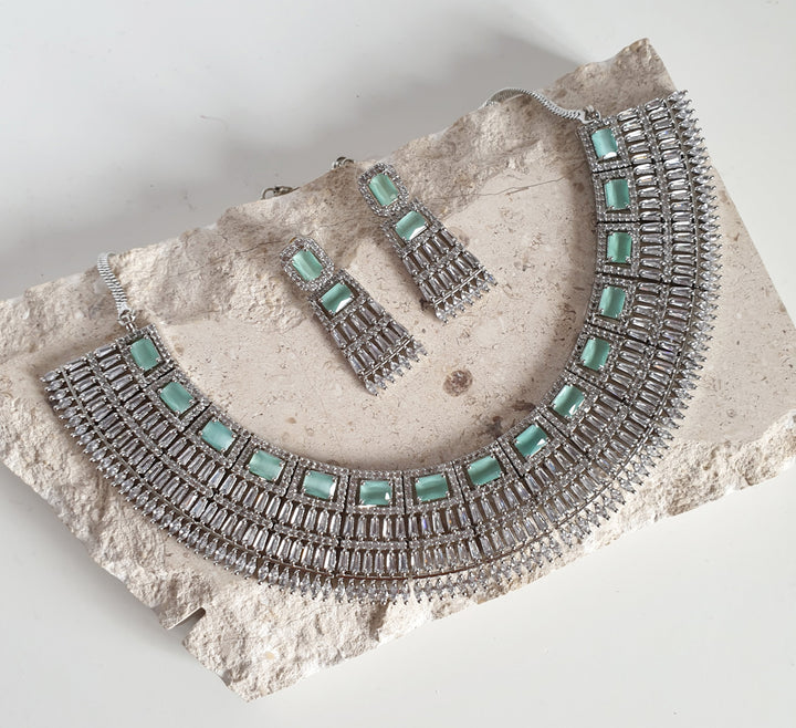 Yusaf Necklace Set