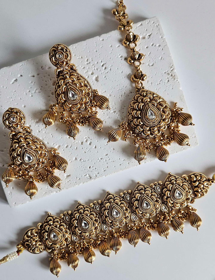 Yamini Choker Set