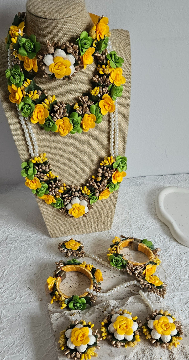 Yellow/Green Floral/Flower Jewellery