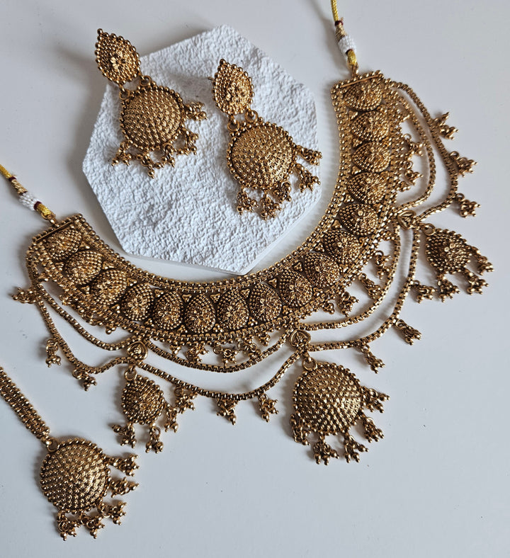 ANAM Necklace Set