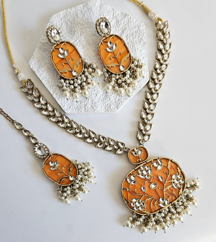 ASHREEN Necklace Set