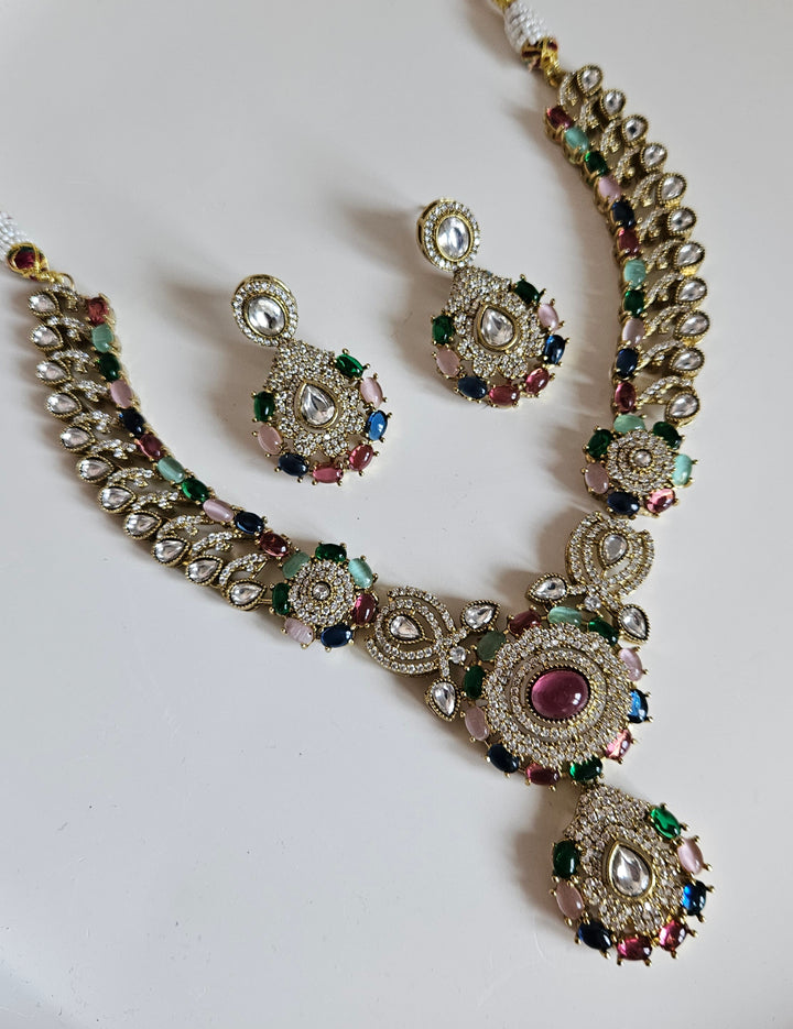 SALONI Necklace Set