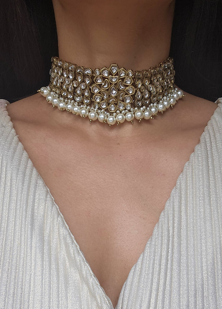 Iram D113 Choker Set