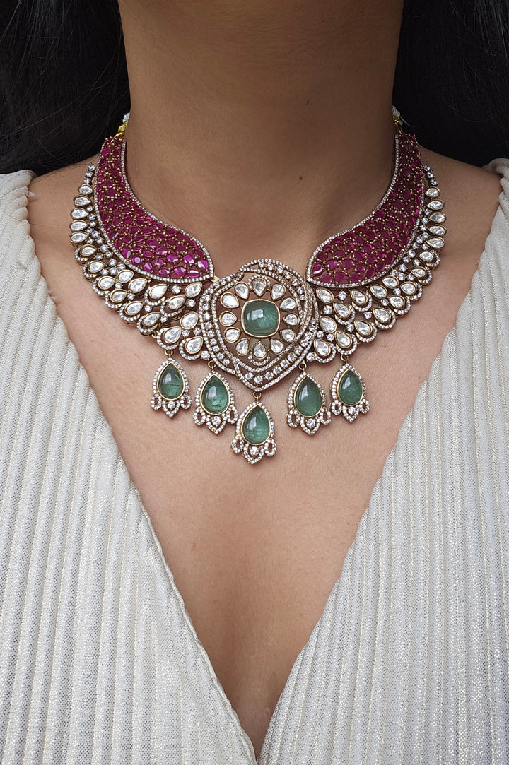 CHARAN Necklace Set