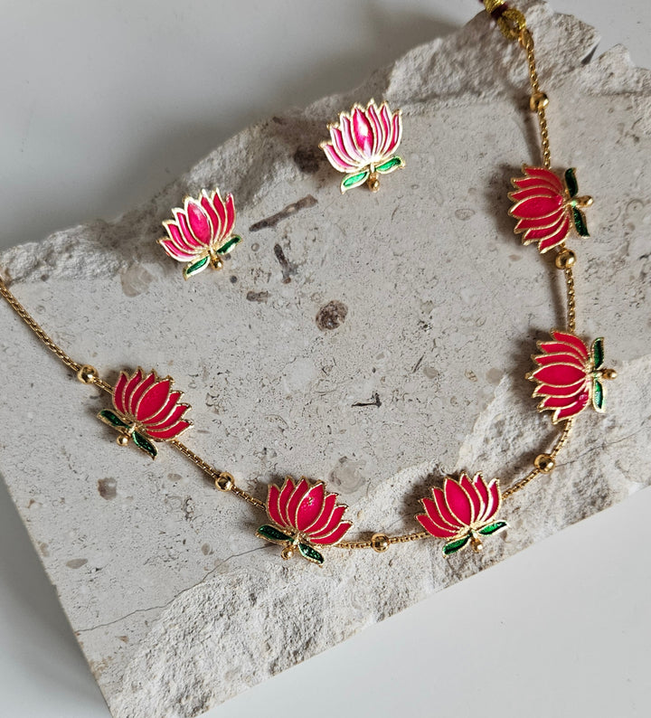 ABHI D12 Necklace/Choker Set