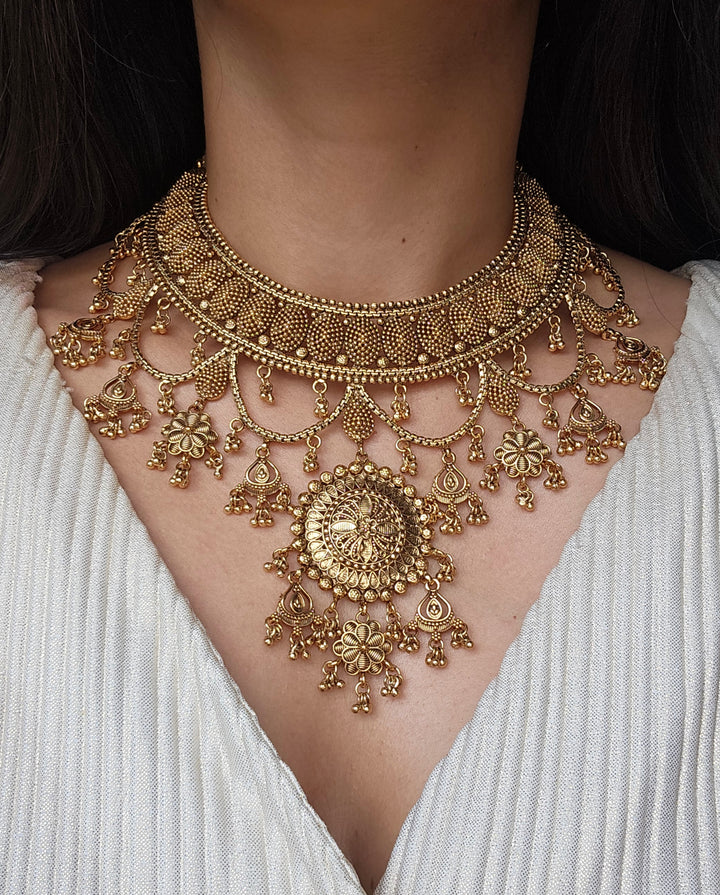 ANAM Necklace Set