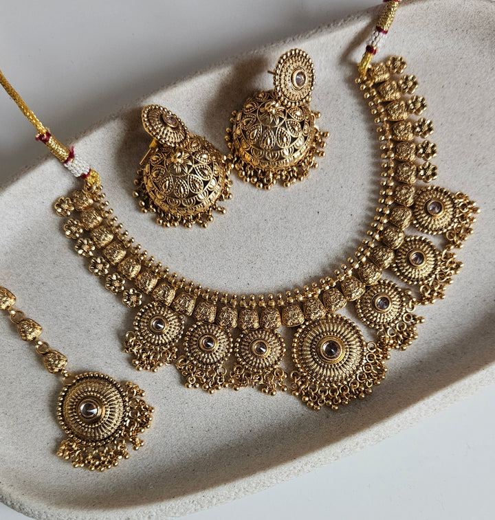 JASVEER Necklace Set