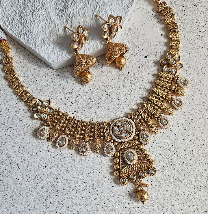 NAVA Necklace Set