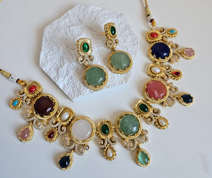 SELFRIDGE DESIGN 15 Choker/Necklace Set
