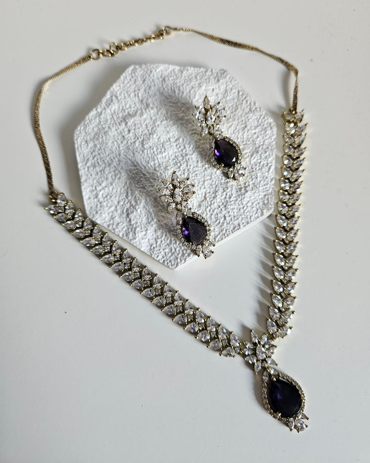 HEENA Necklace Set