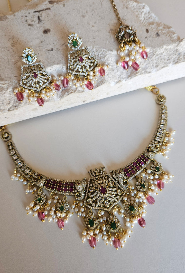 TANISHA Necklace Set