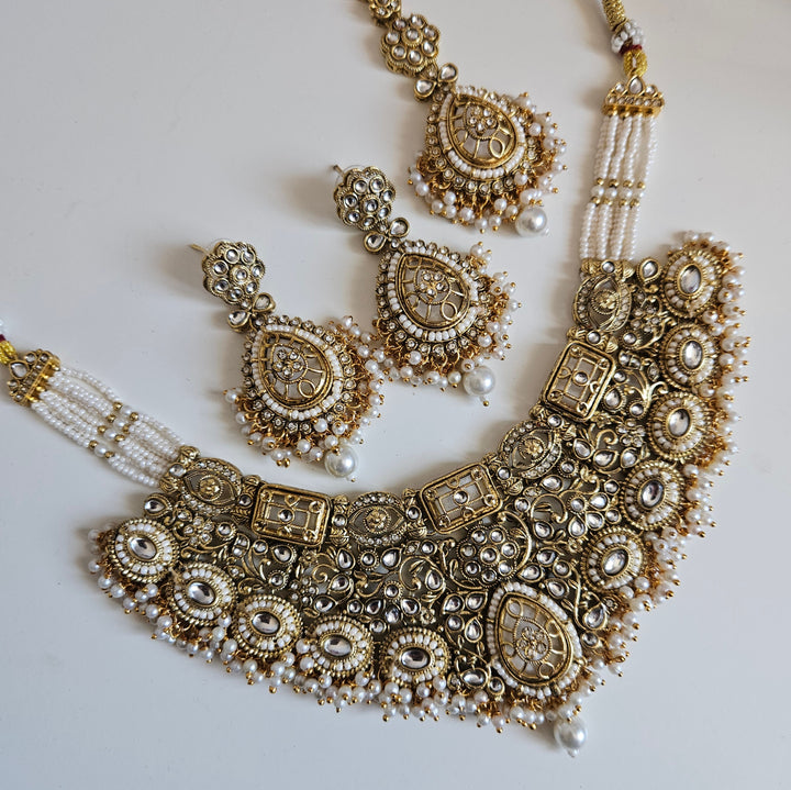 TAHIRA Necklace Set