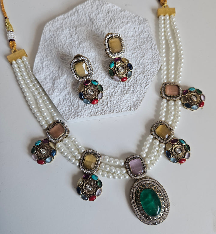 RAMNEEK Choker/Necklace Set