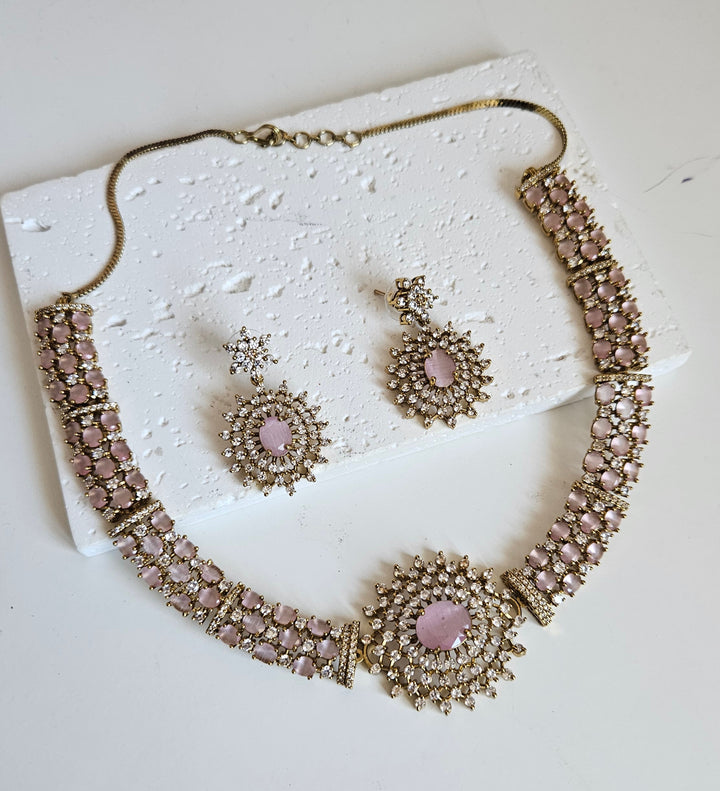 SELFRIDGE Necklace Set