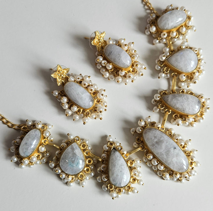 PRANITI Choker/Necklace Set