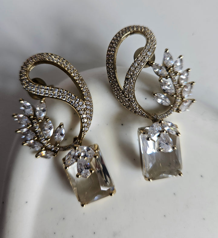 JAPJOT Statement Earrings