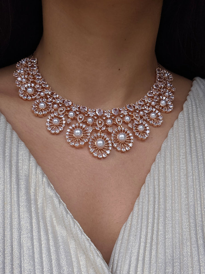 VANEESA Necklace Set