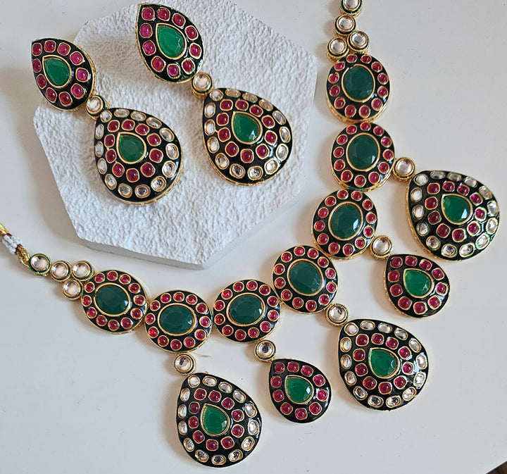 ZAHIDA Choker/Necklace Set