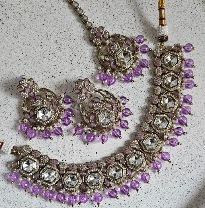VRITIKA Necklace Set