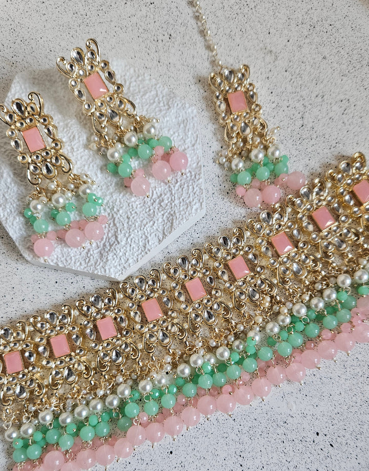 AJEET Necklace/Choker Set