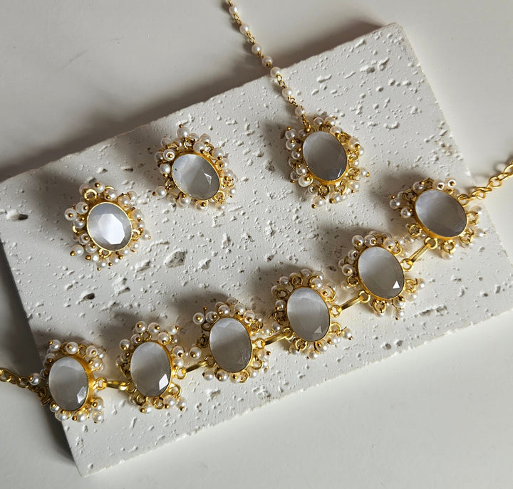 GURNEET Choker/Necklace Set