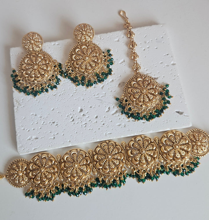 NIPOOJA Choker Set