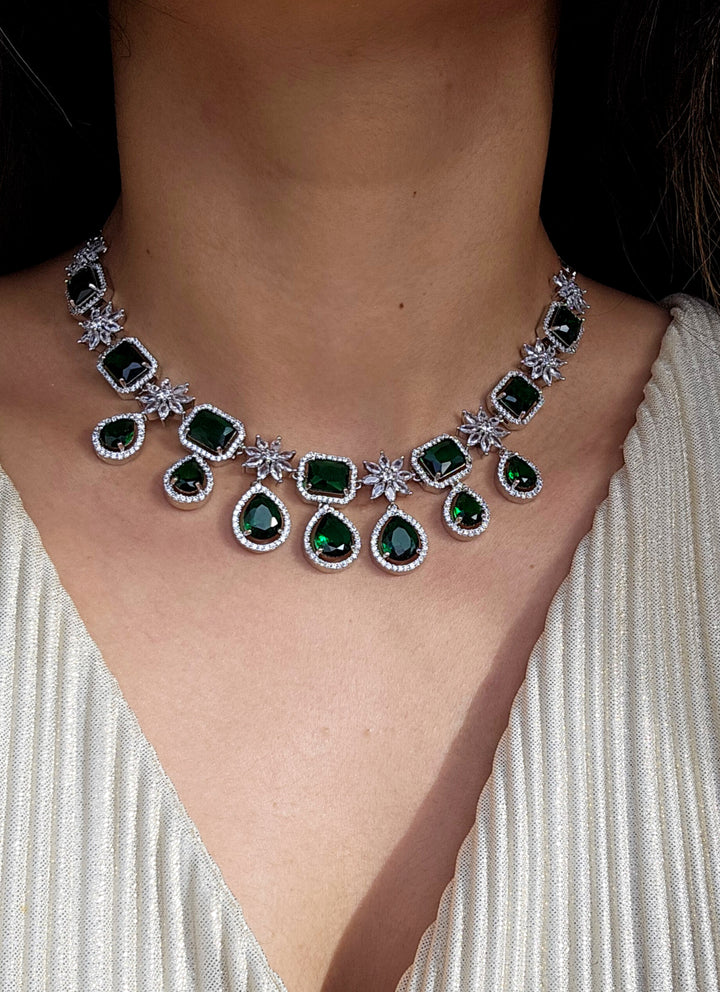 Parvati Necklace Set