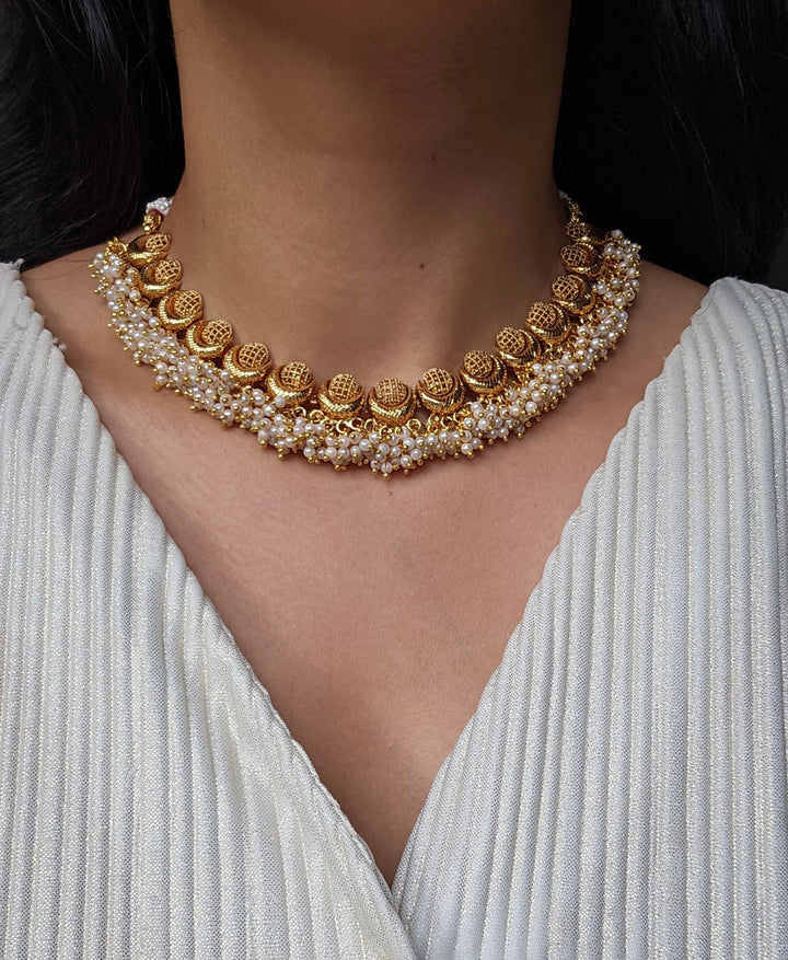 AKAALPREET Necklace Set