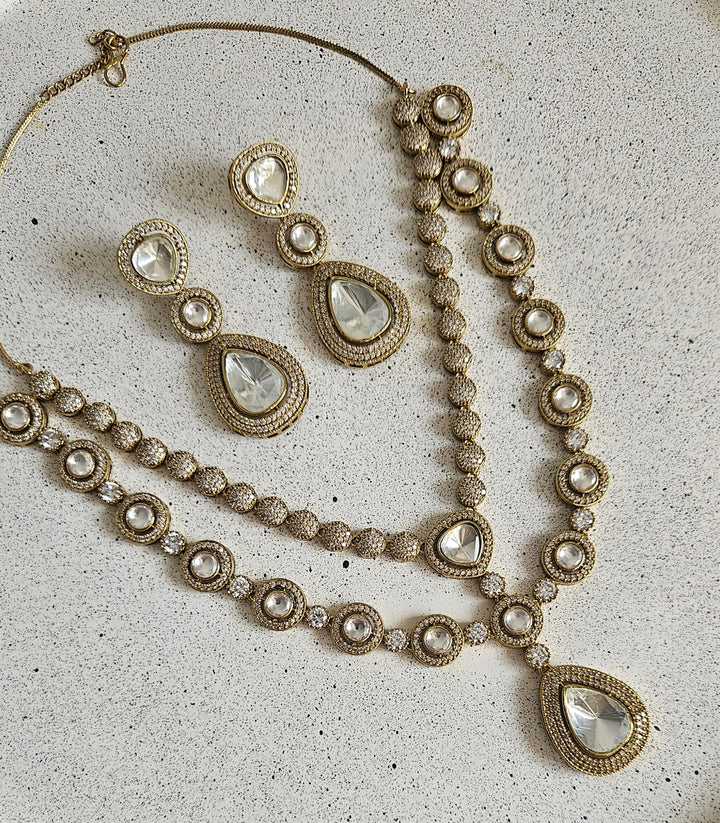 TYLIE Necklace Set