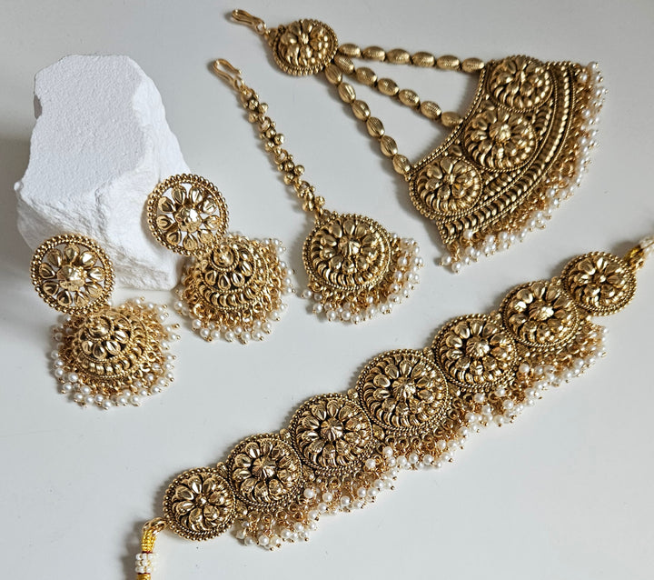 ANKITA Choker Set