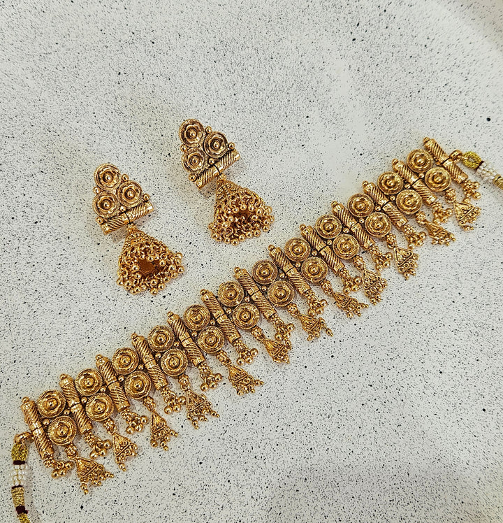 SAVROOP Choker Set
