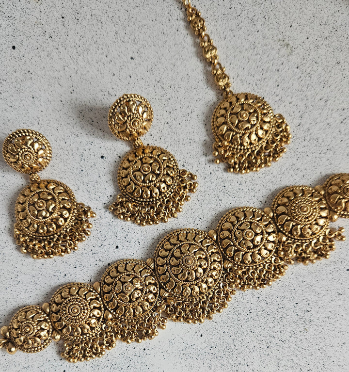 ABHIGAIL Choker Set