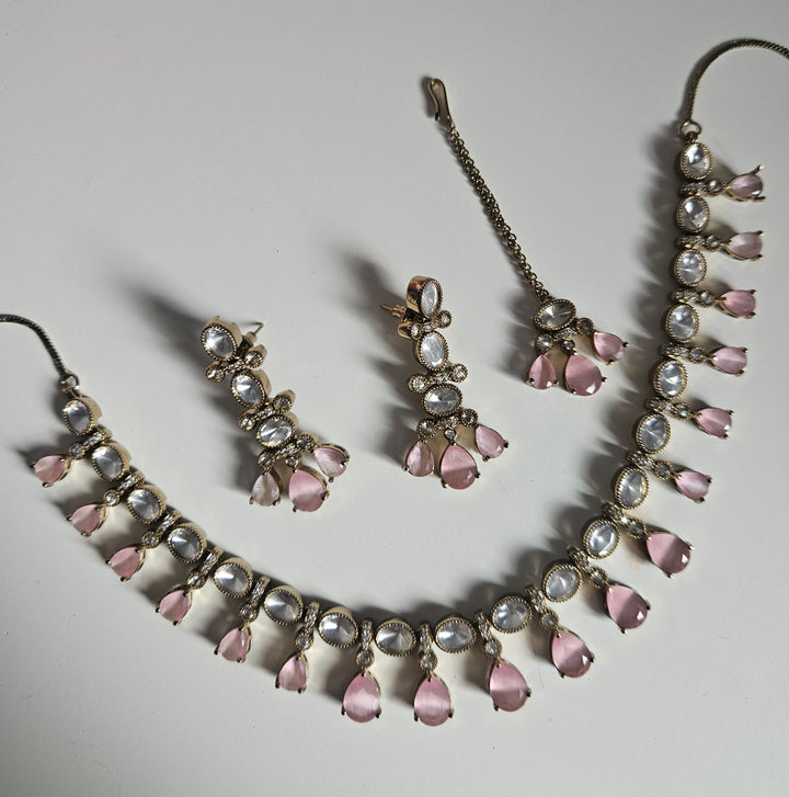 AMOURA Choker/Necklace Set