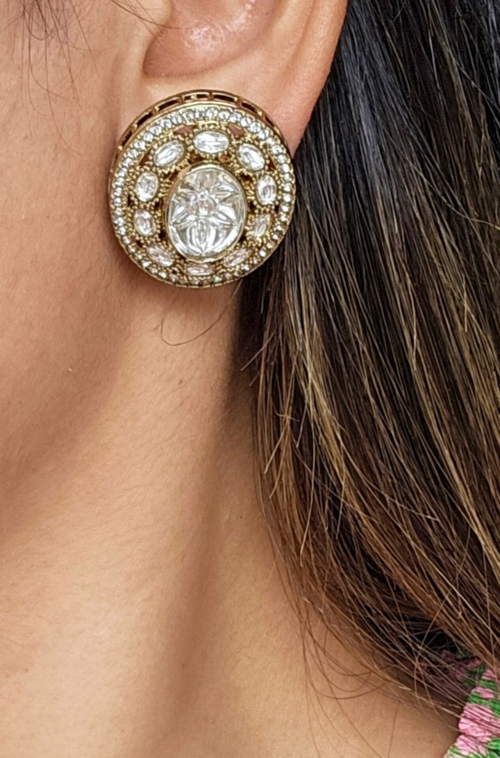 LIPSY Studs