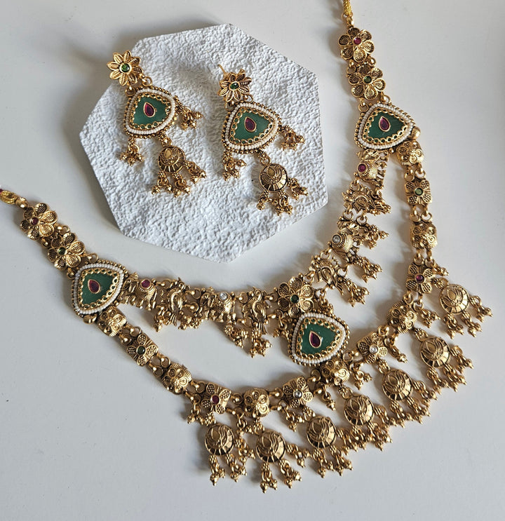 SUKHVINA Necklace Set