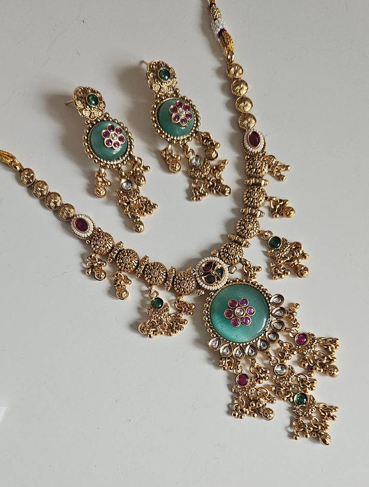 NAGMA Necklace Set