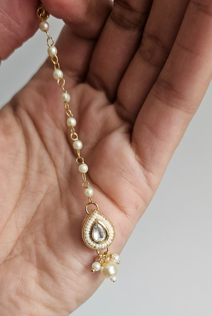 DHANYA Tikka