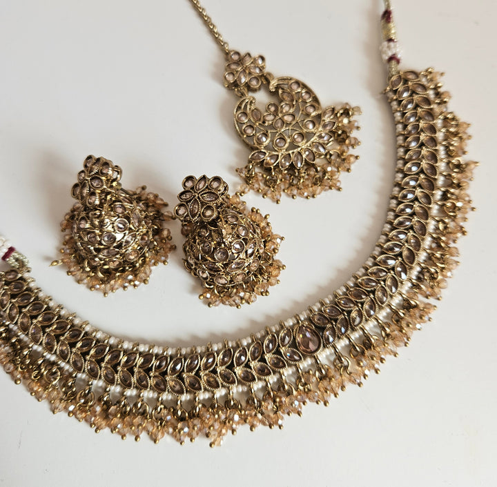 AMRITA Necklace Set