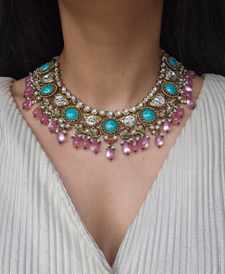 JAYSHREE Necklace Set