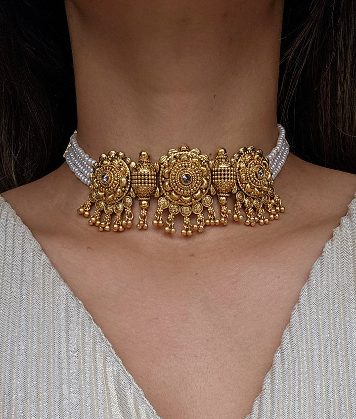 SAVREEN Necklace/Choker Set